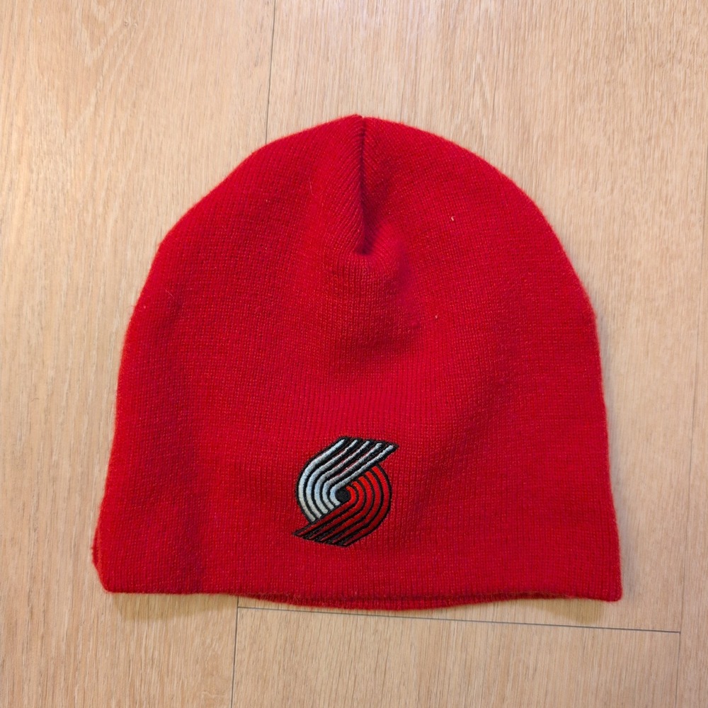 Y2K Adidas Portland Trail Blazers NBA Red Beanie Hat Boys Pinwheel Logo Knit
